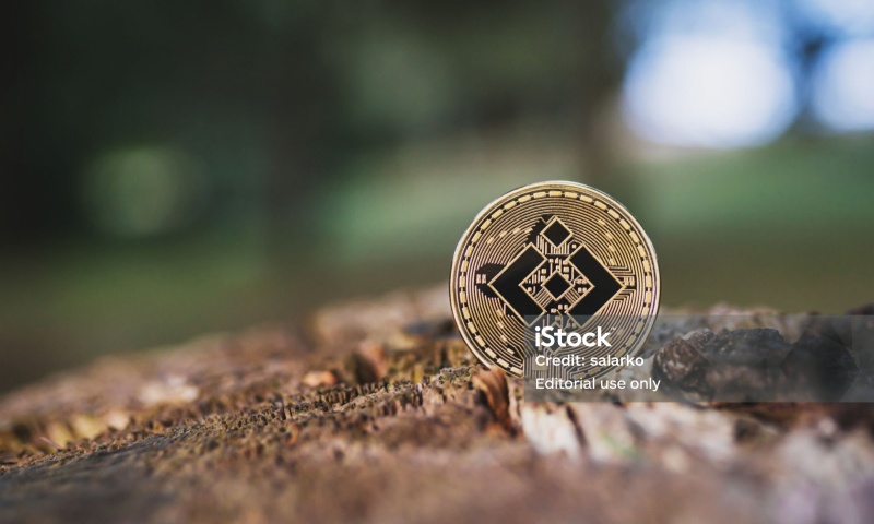 DApp是什么?区块链应用与传统App差异解析